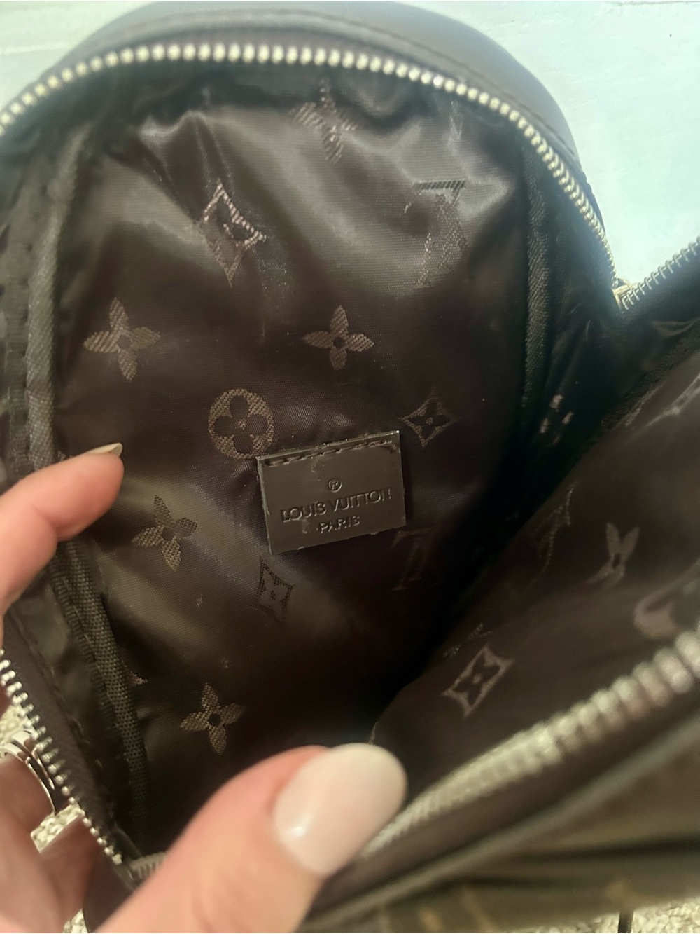 Source Unknown Brown Monogram Canvas Crossbody Sling - Picture 3 of 3